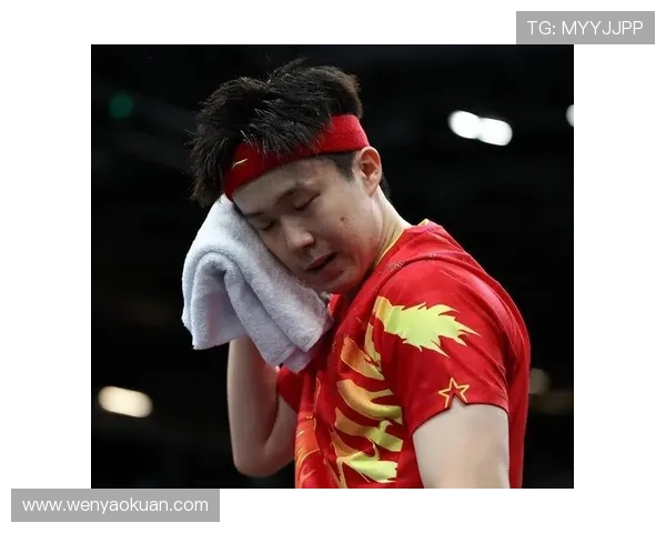 王皓泪洒赛场鼓励王楚钦奋勇 王皓泪洒赛场鼓励王楚钦奋勇